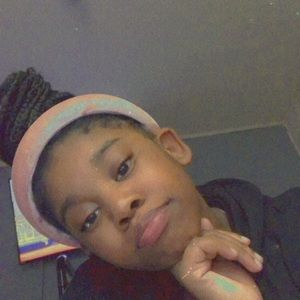 Meet your Posher, Anyia